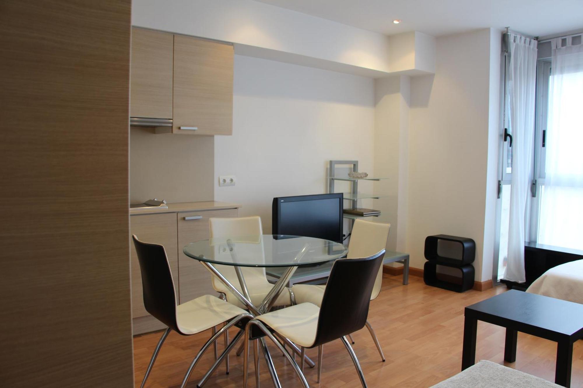Apartamentos La Pergola Castellon Καστεγιόν δε λα Πλάνα Εξωτερικό φωτογραφία