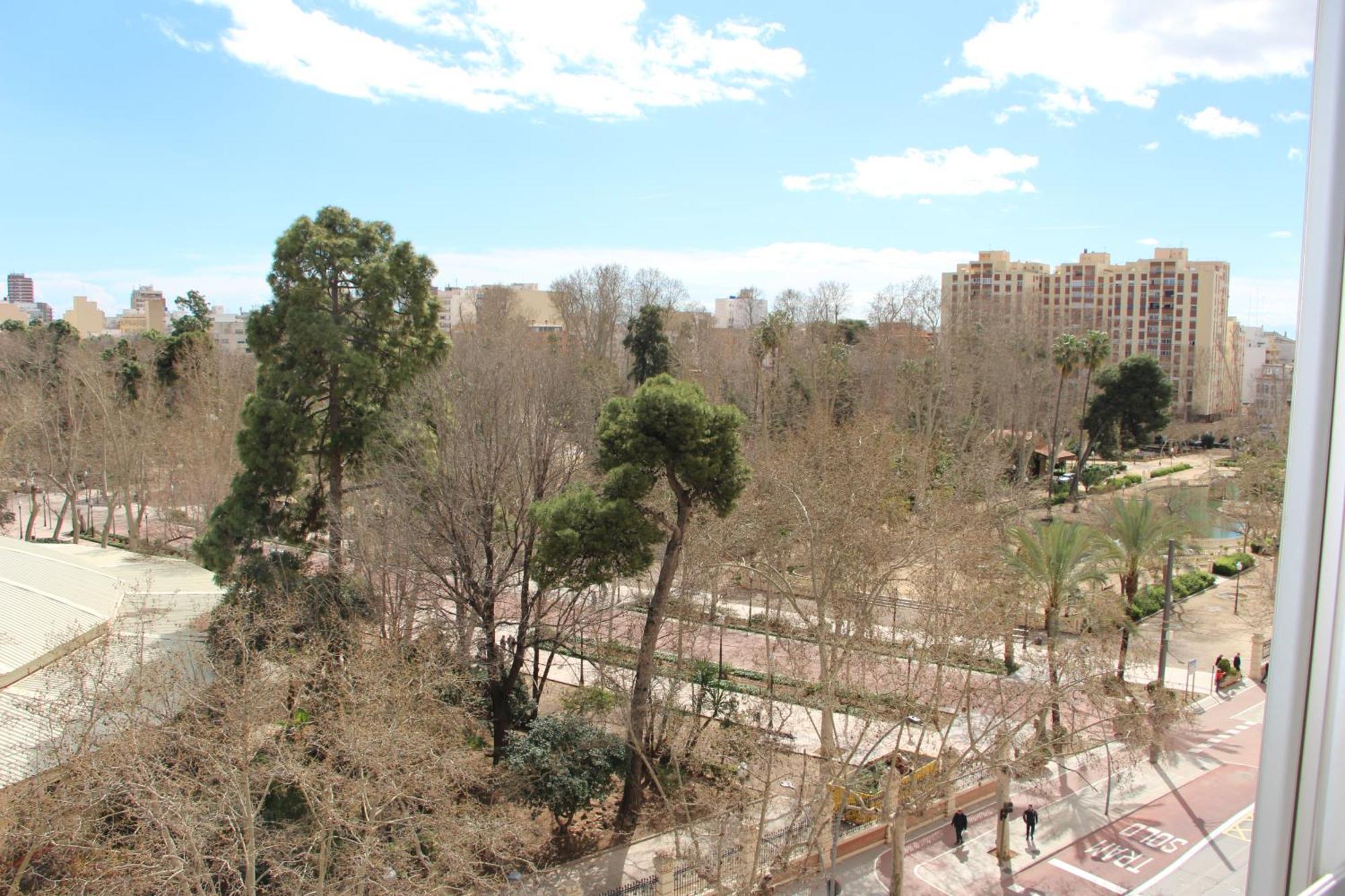 Apartamentos La Pergola Castellon Καστεγιόν δε λα Πλάνα Εξωτερικό φωτογραφία