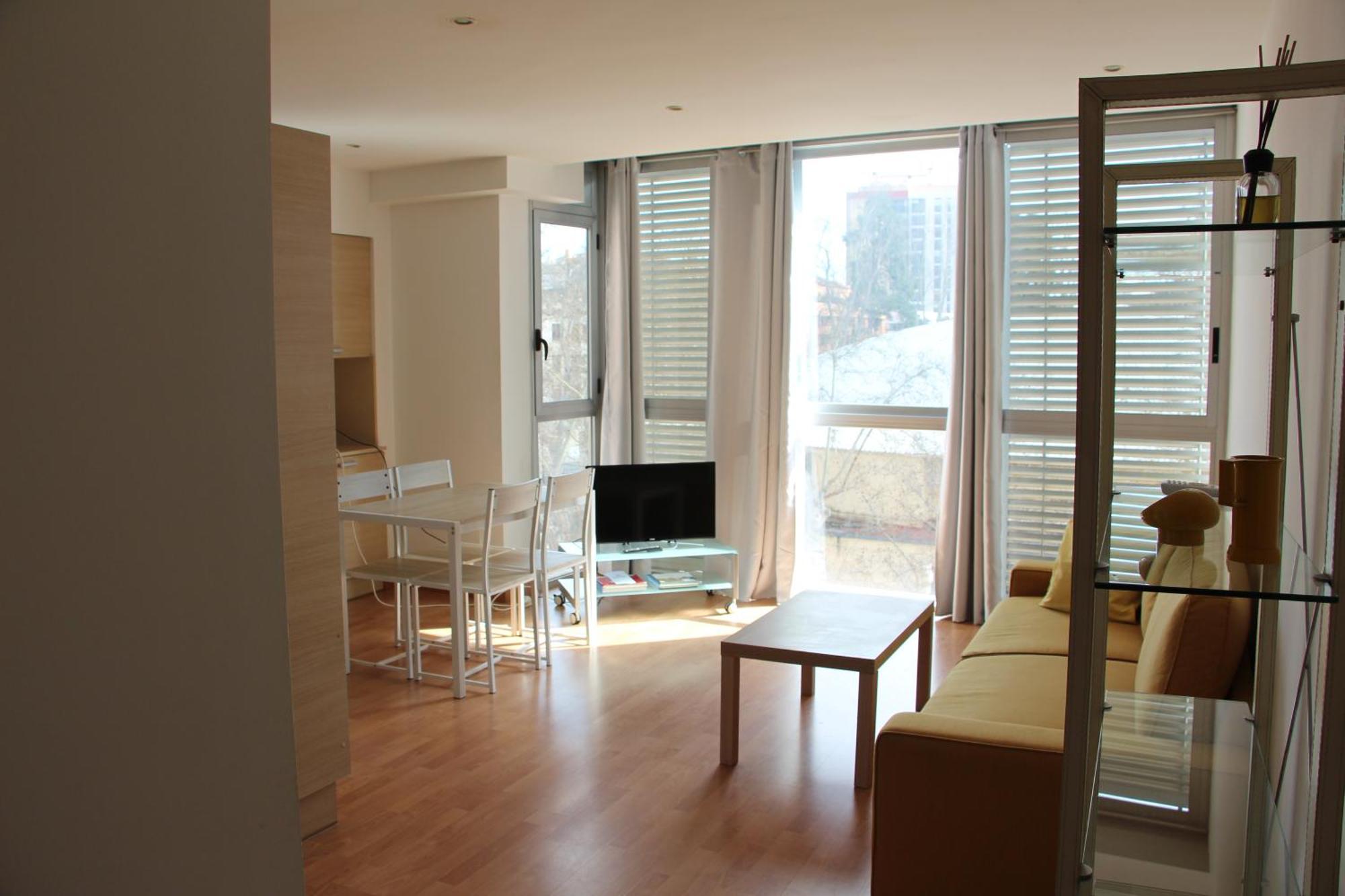 Apartamentos La Pergola Castellon Καστεγιόν δε λα Πλάνα Εξωτερικό φωτογραφία