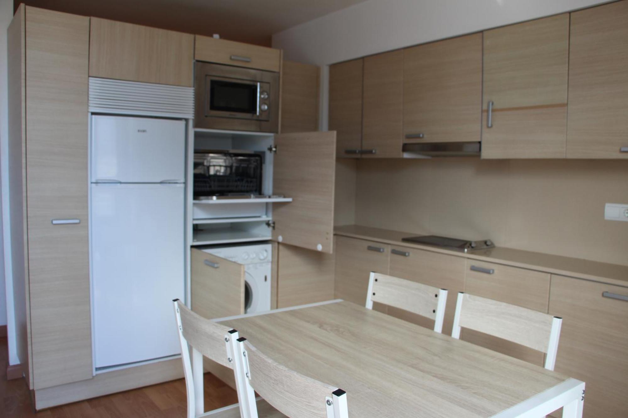 Apartamentos La Pergola Castellon Καστεγιόν δε λα Πλάνα Δωμάτιο φωτογραφία