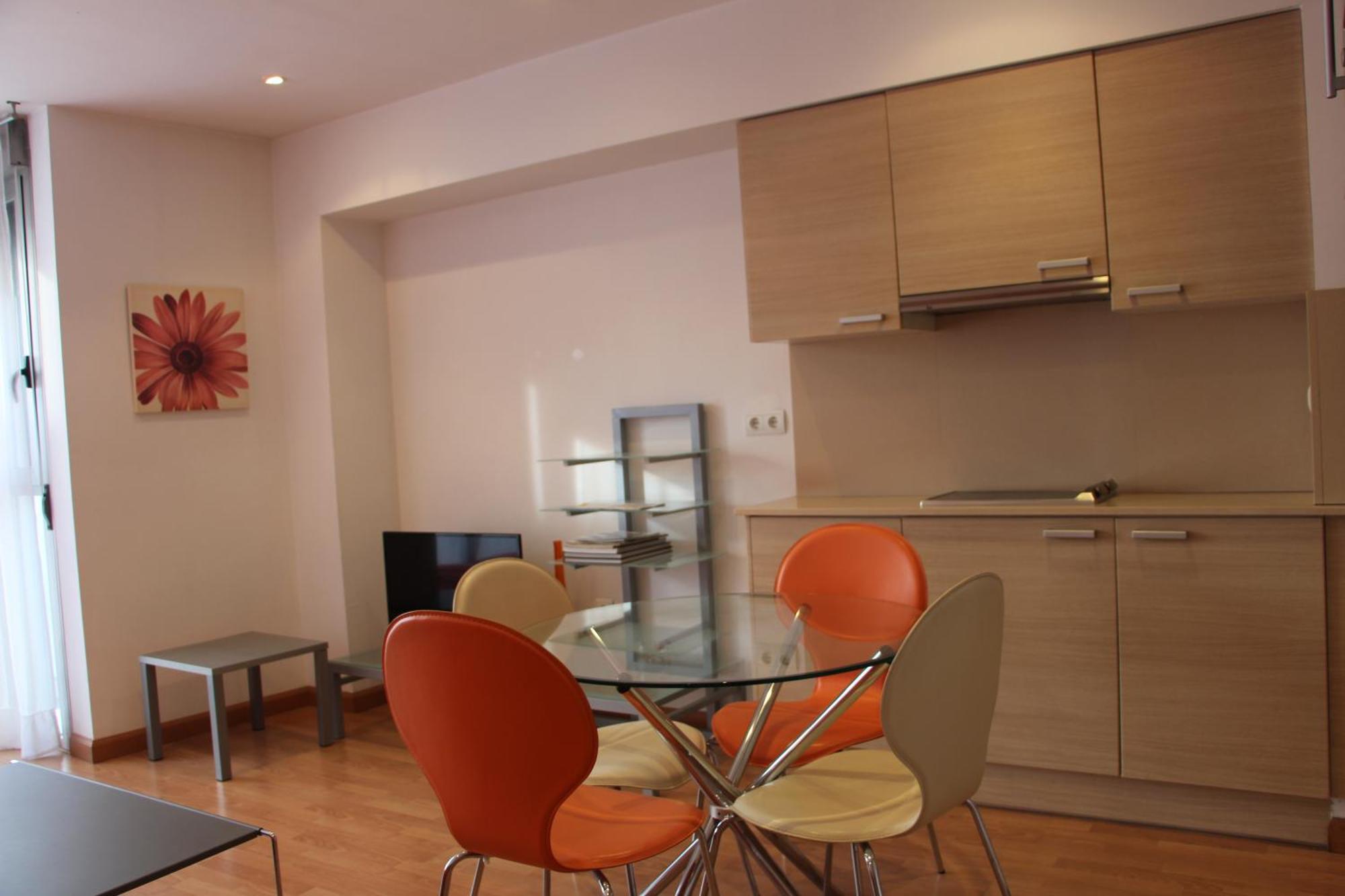 Apartamentos La Pergola Castellon Καστεγιόν δε λα Πλάνα Δωμάτιο φωτογραφία