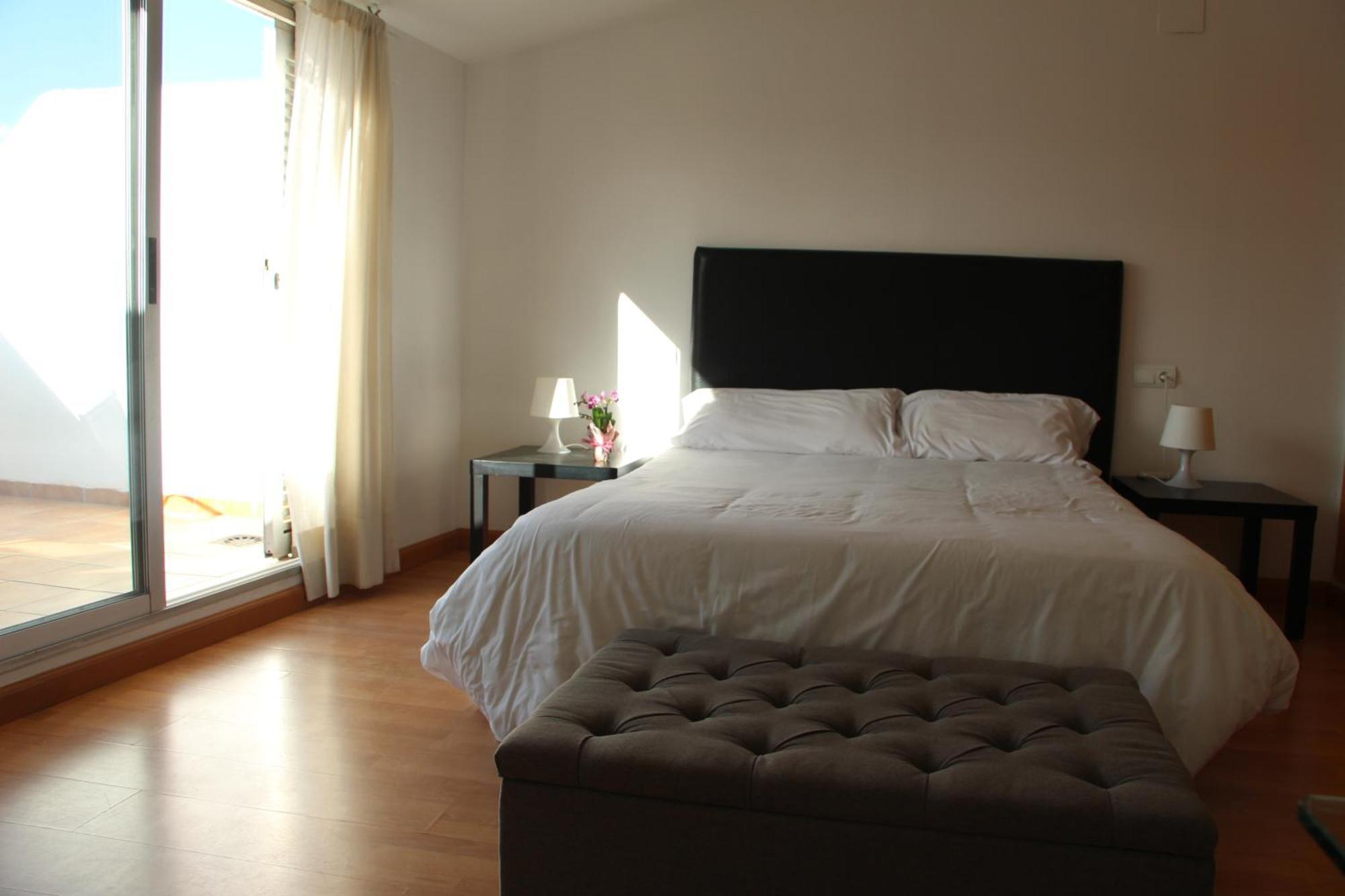 Apartamentos La Pergola Castellon Καστεγιόν δε λα Πλάνα Εξωτερικό φωτογραφία
