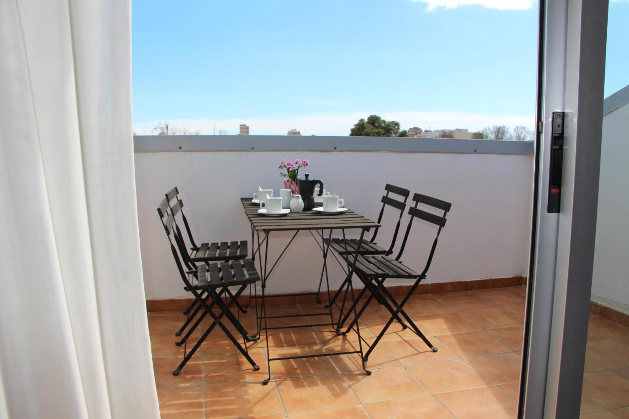 Apartamentos La Pergola Castellon Καστεγιόν δε λα Πλάνα Δωμάτιο φωτογραφία